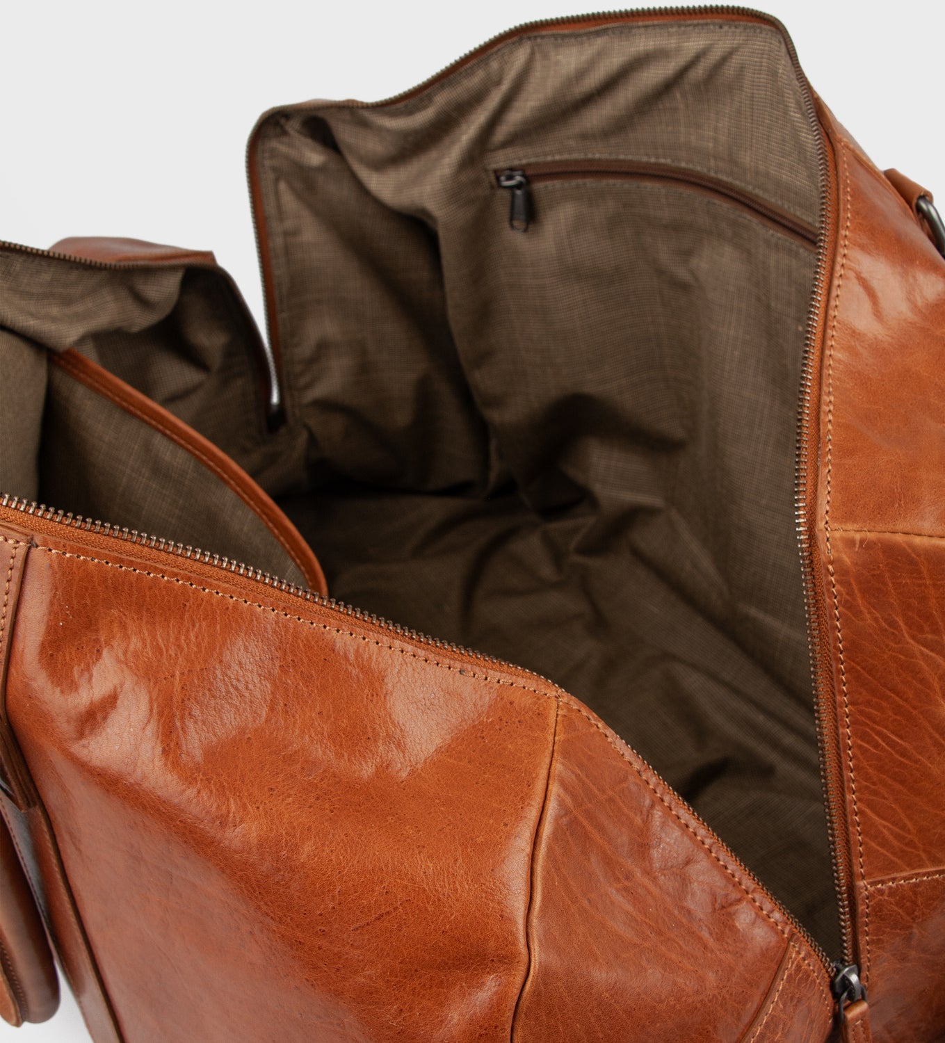 Montana est. 1957 Atlas Travelbag Cognac