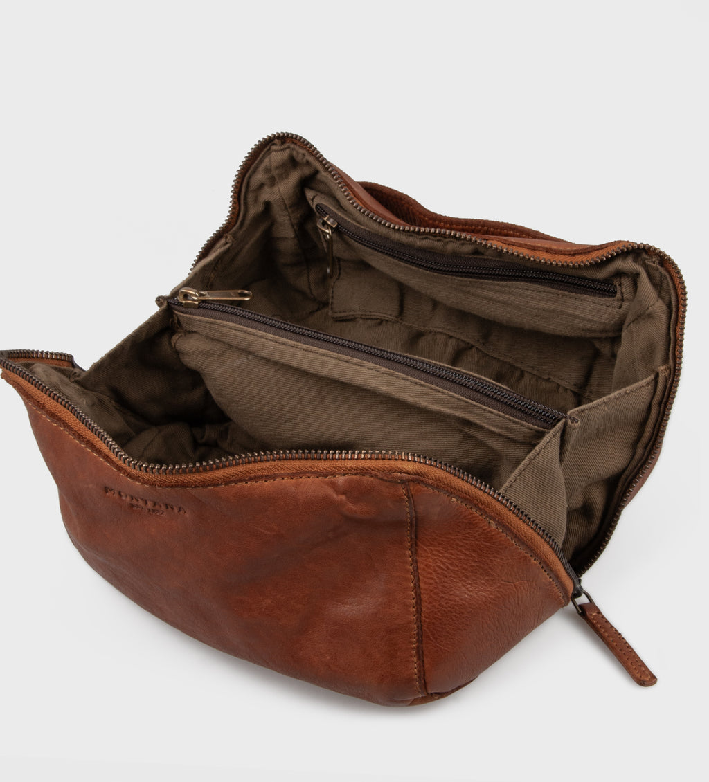 Montana est. 1957 Austin Toiletbags Cognac