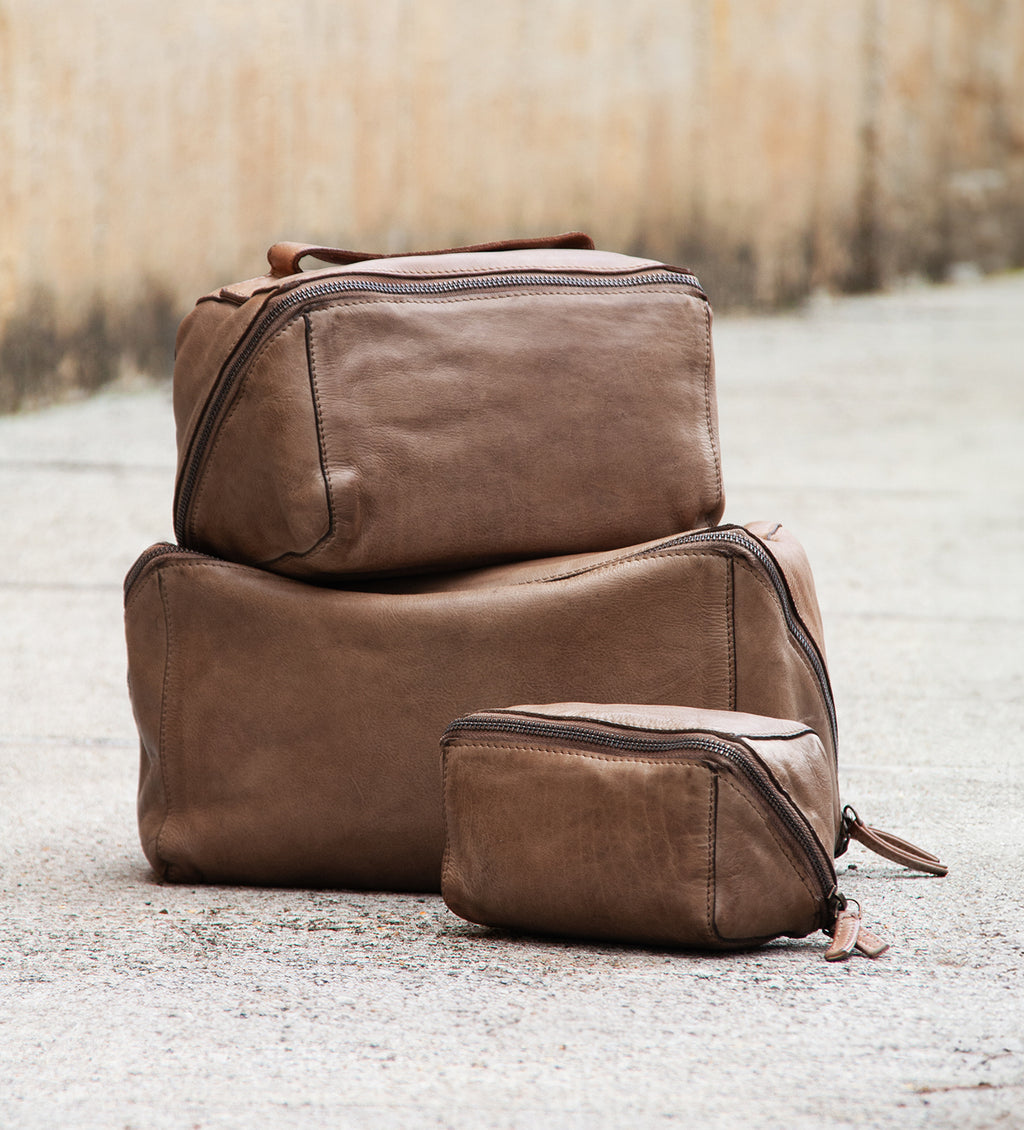 Montana est. 1957 Austin Toiletbags Walnut