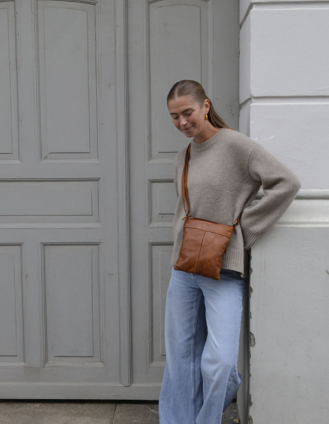 Montana est. 1957 Avon Bags Cognac
