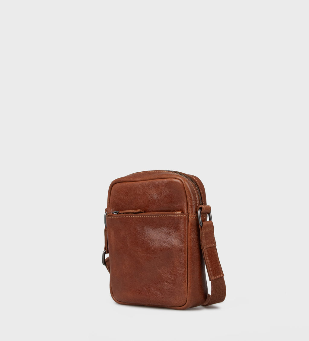 Montana est. 1957 Axel Bags Cognac