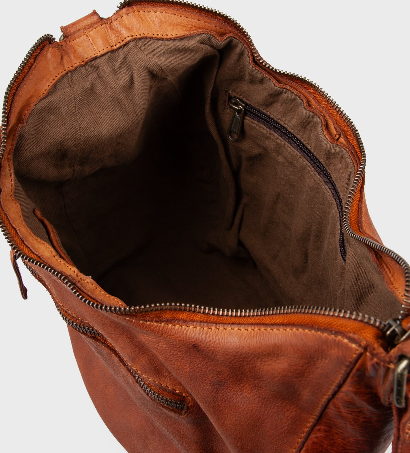 Montana est. 1957 Belfry Bags Cognac