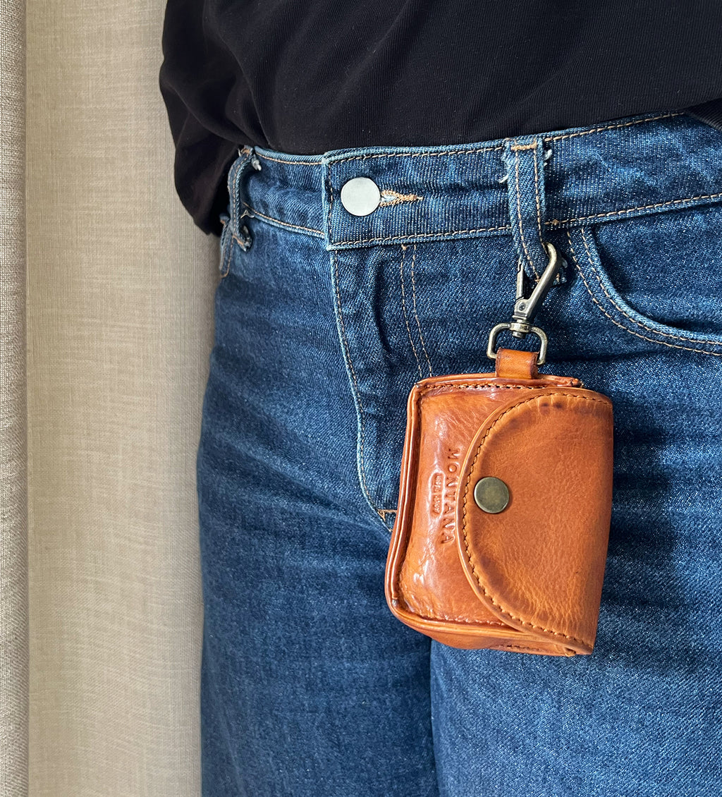 Montana est. 1957 Brady Keyhanger Cognac