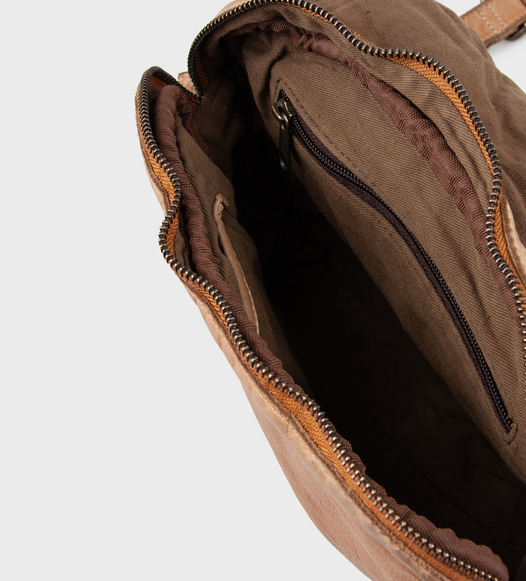 Montana est. 1957 Jardine Bags Walnut