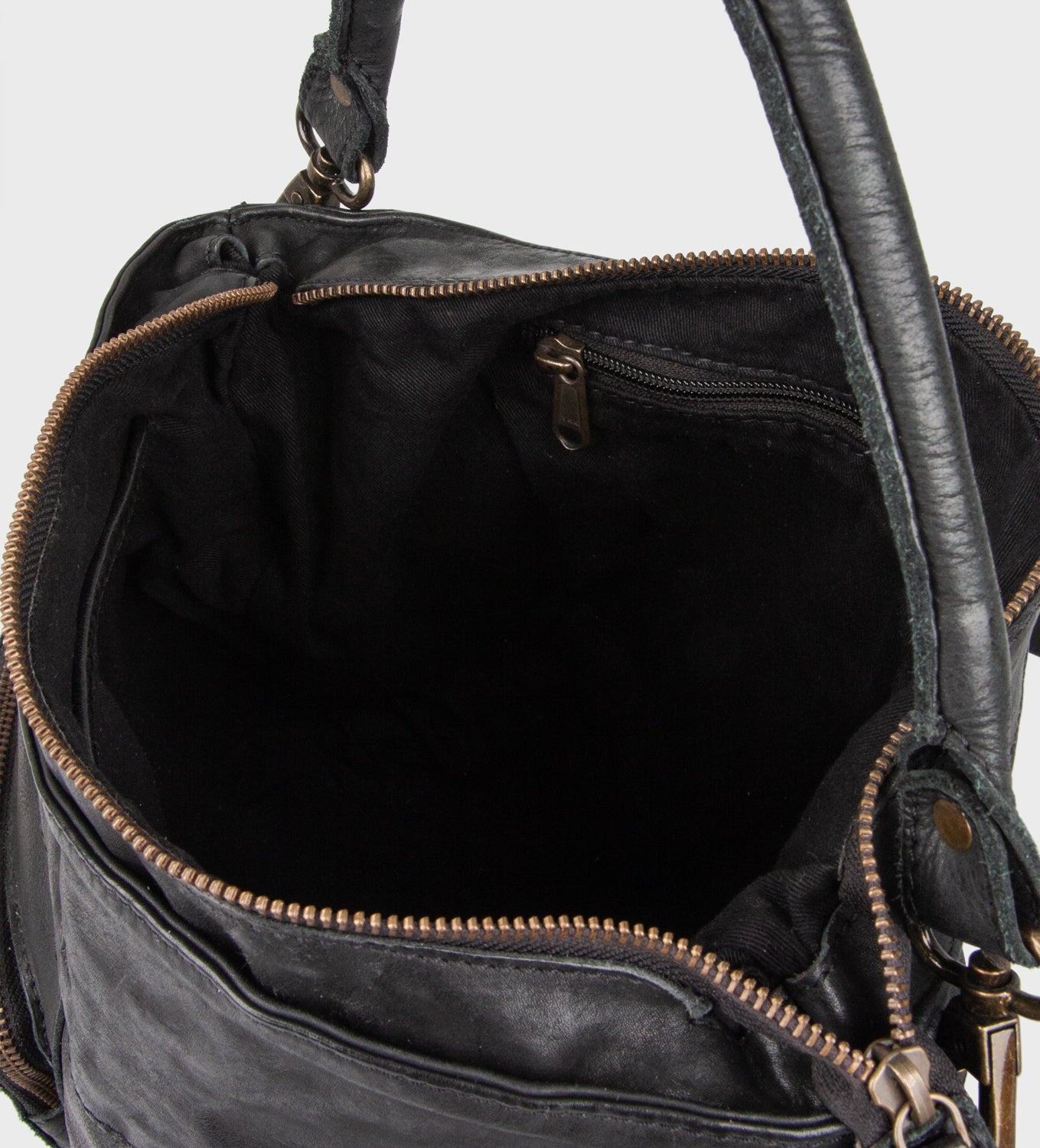 Montana est. 1957 Kinsey Urban Bags Black