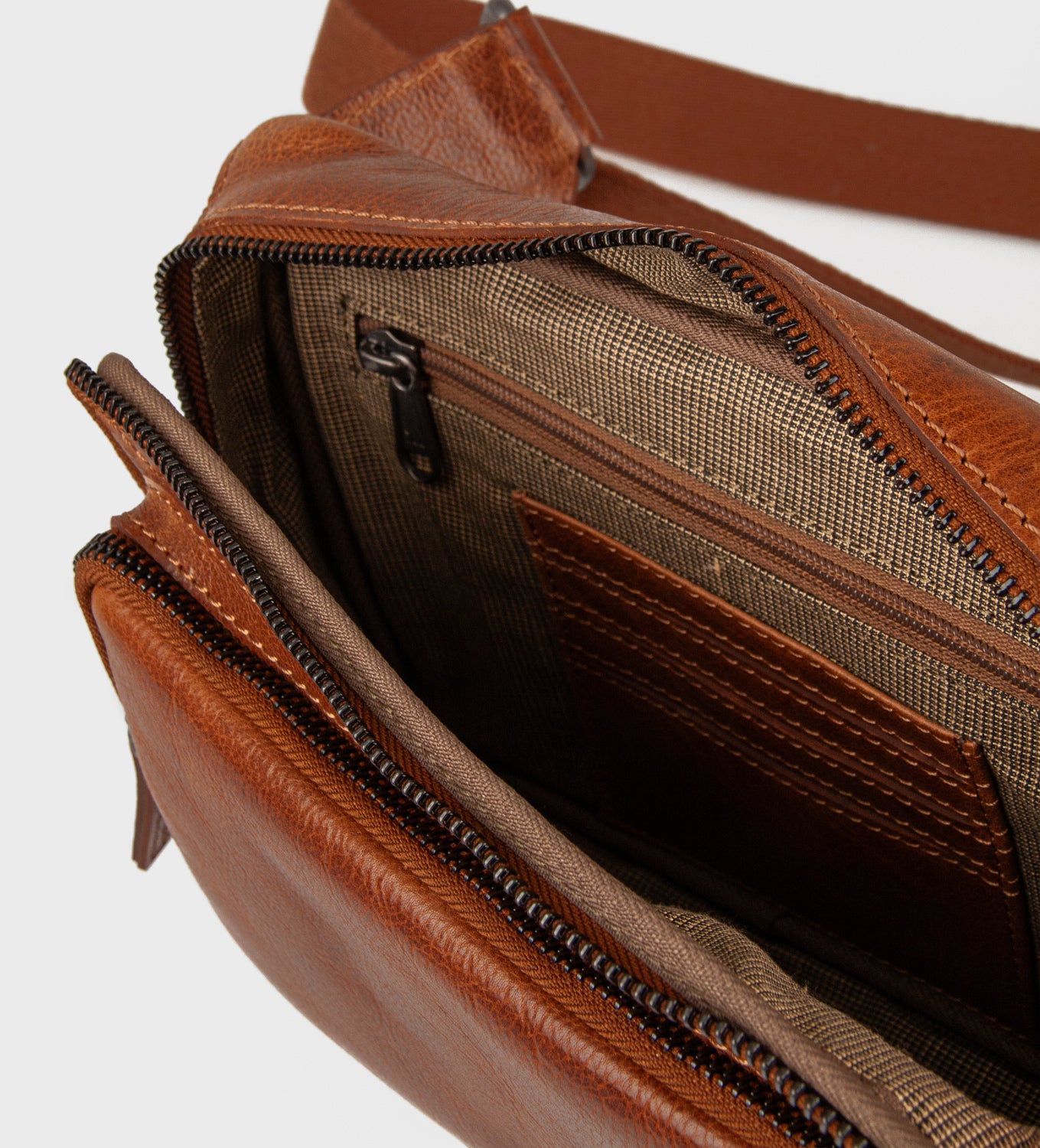 Montana est. 1957 Knox Bumbags Cognac