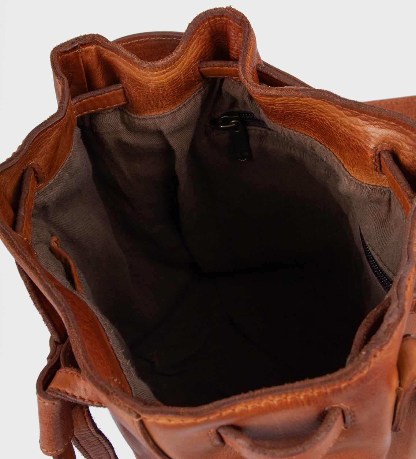 Montana est. 1957 Olive Bags Cognac