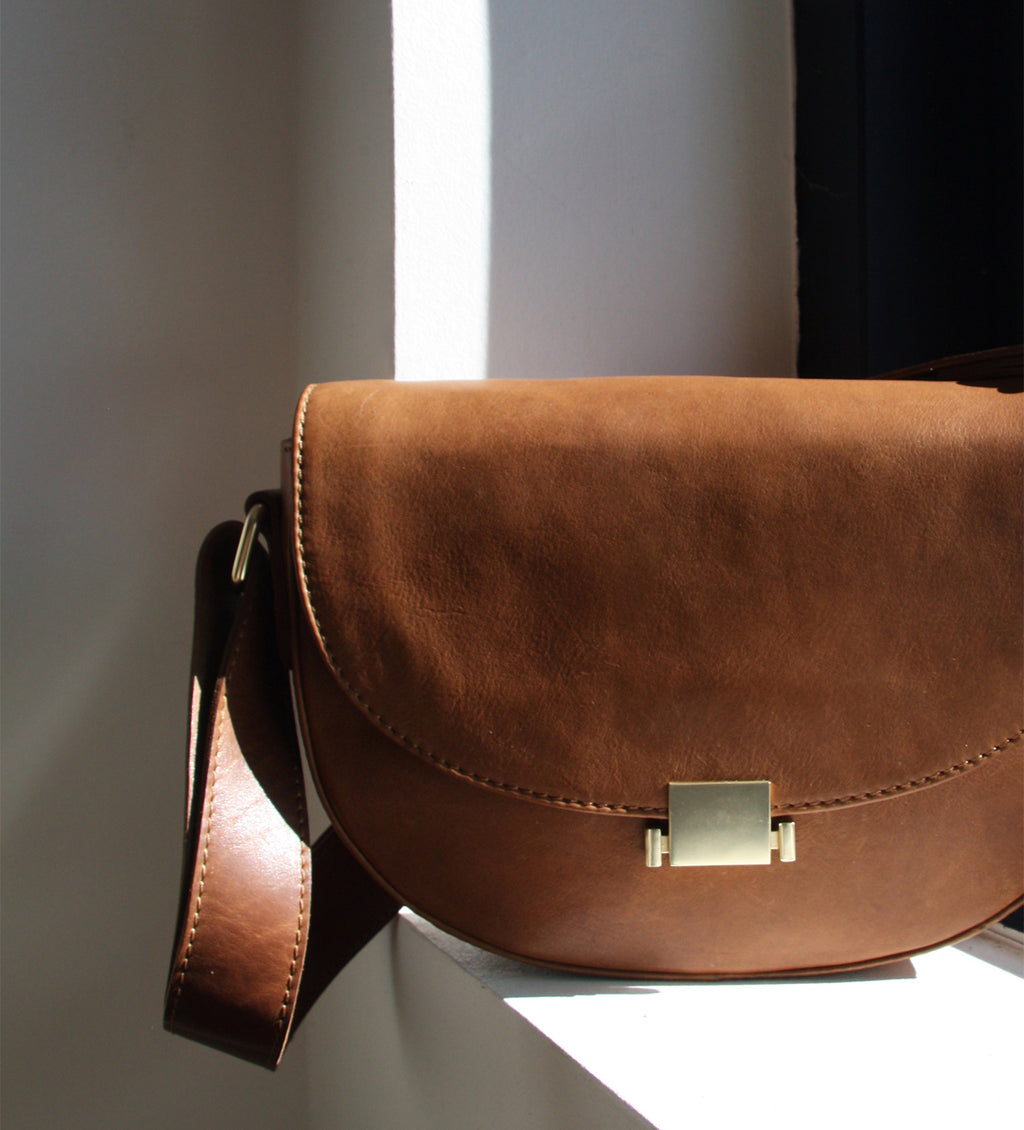 Montana est. 1957 Trosa Bags Cognac